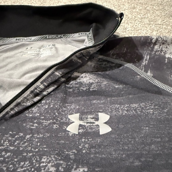 UA Run Under Armour Shirt Men Medium 1/4 Zip Pullover HeatGear Performance - Picture 6 of 9